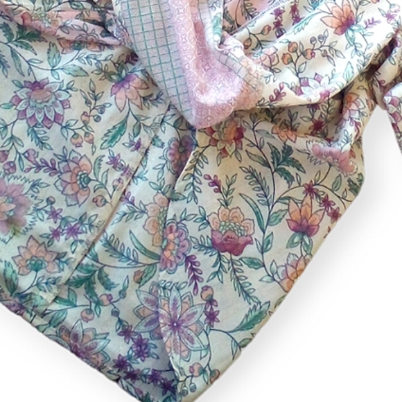 Love stitch blouse cream and pink with gold stitch mid poofy dolman sleeves M - Picture 4 of 5